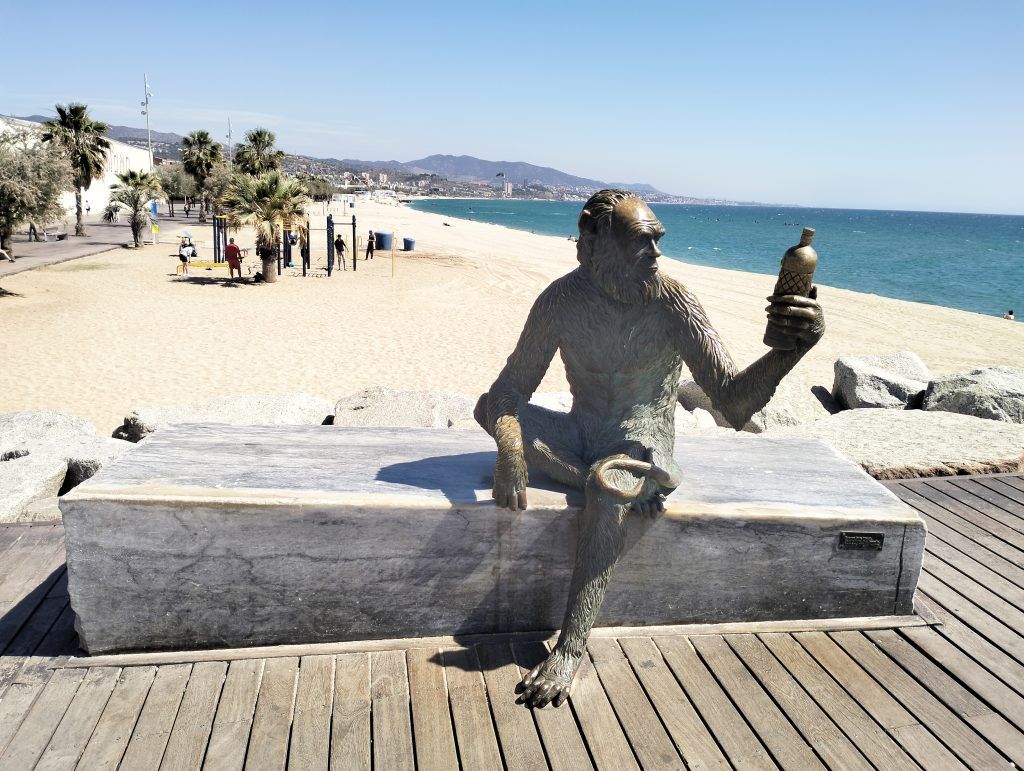 estatua anis del mono badalona