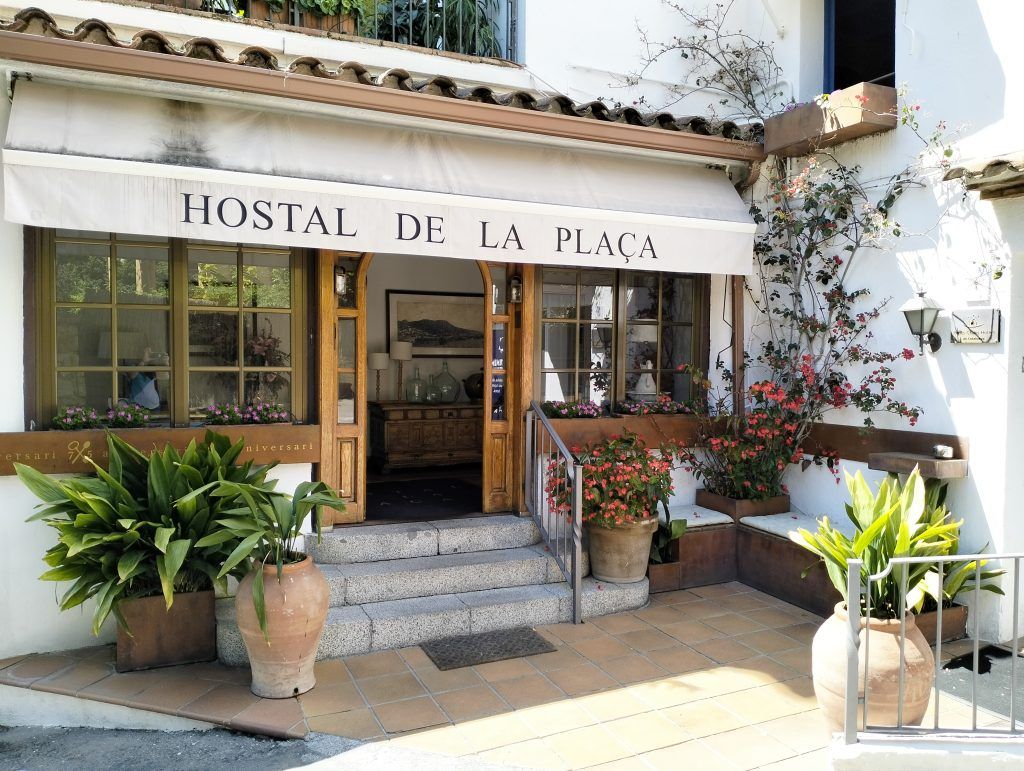 hostal de la plaça cabrils