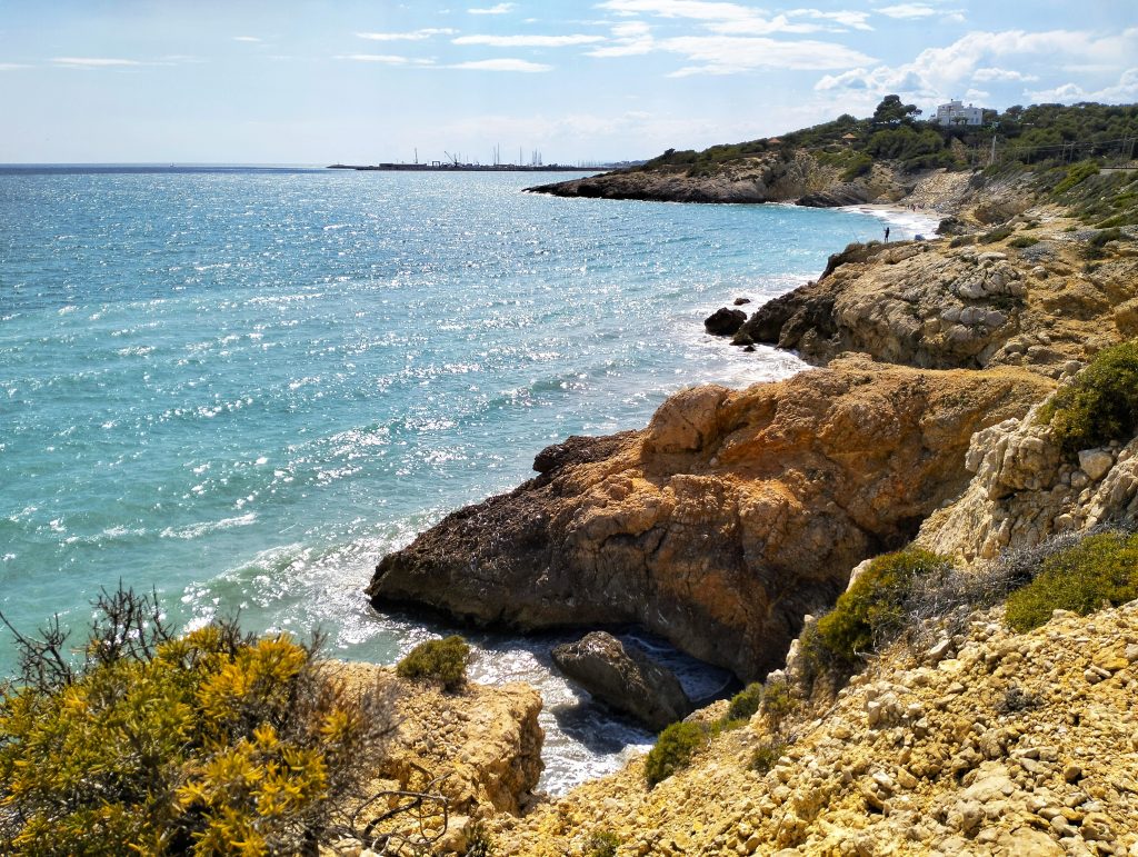 camino de ronda de vilanova a sitges